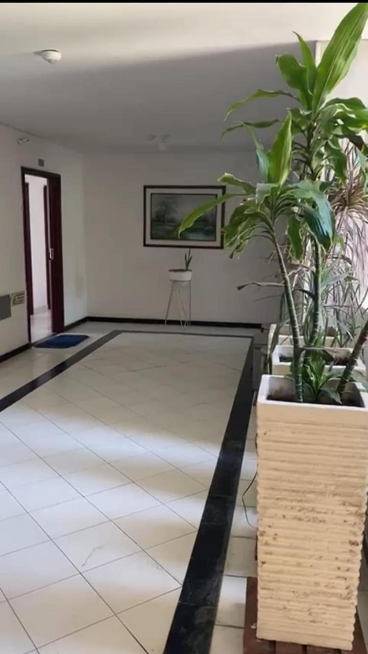 Apartamento Rodadero Con Piscinas y Cancha de Tennis