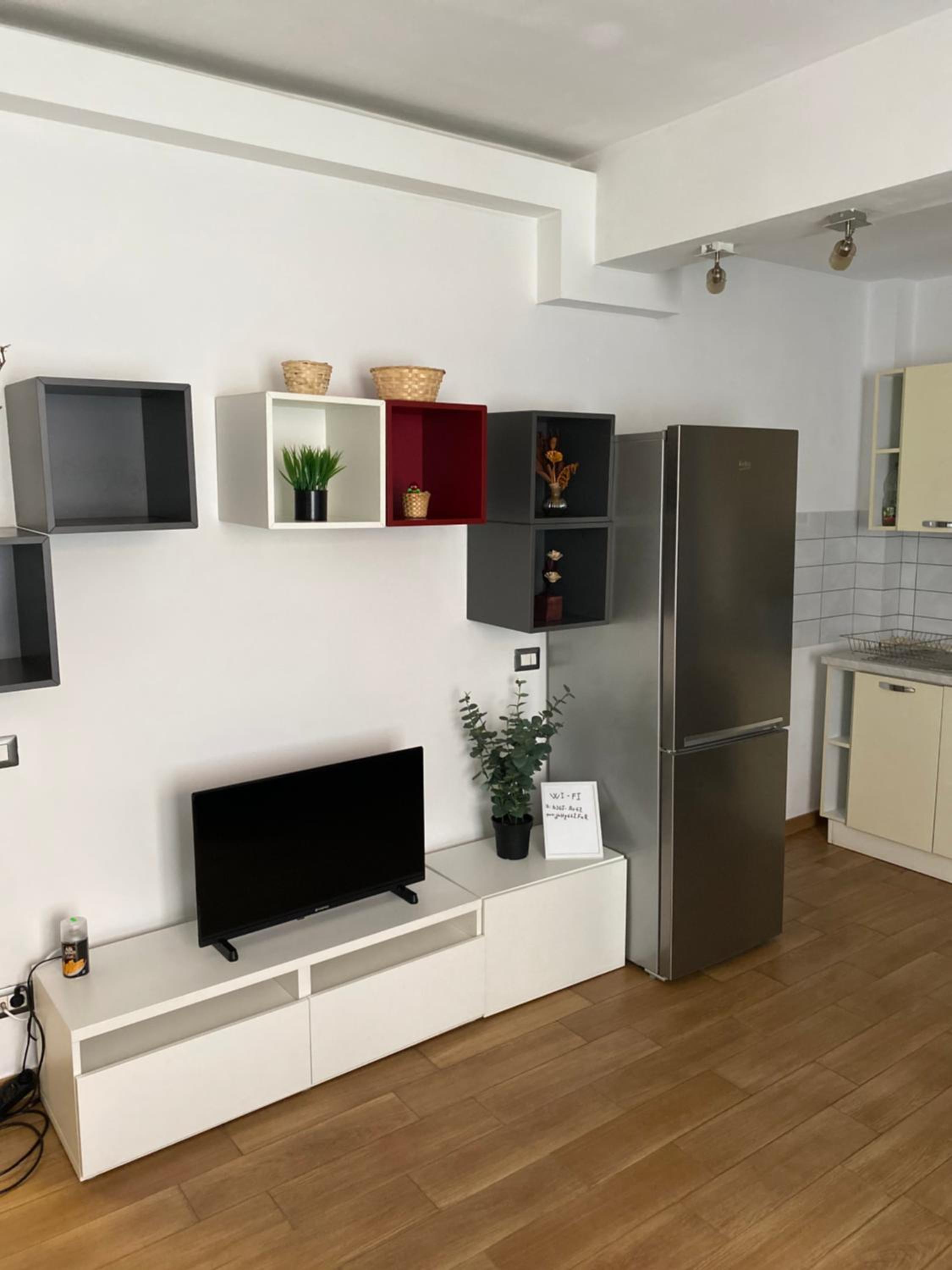 Royal Suite Unirii-2 BDR Apartment view 3