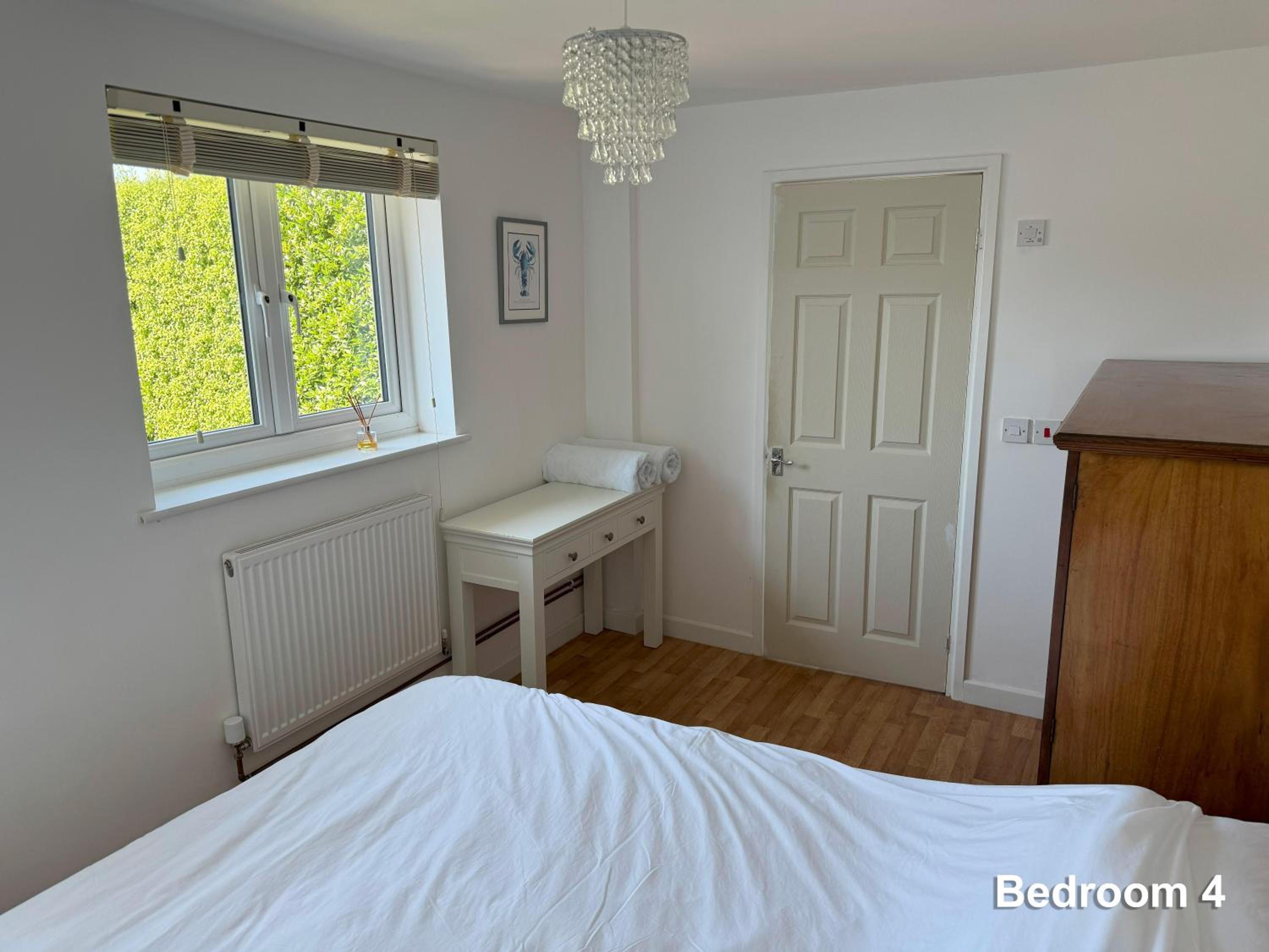 Trevone Cottage Escape with air con and Ev point view 3