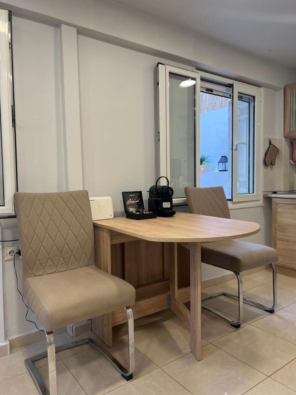 Vouliagmeni Vacations - Studio near the Beach - Property Image 5