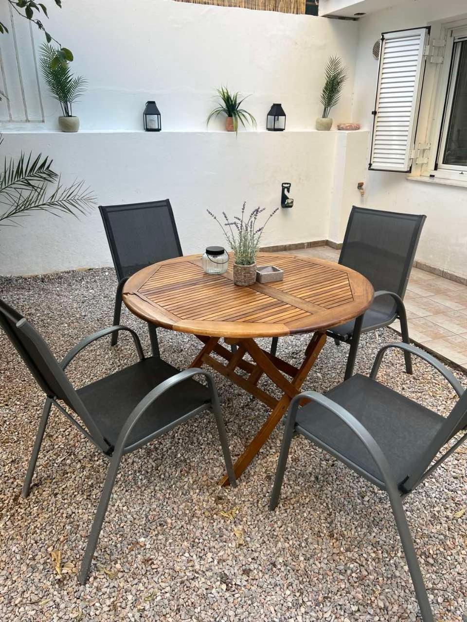 Vouliagmeni Vacations - Studio near the Beach - Property Image 12