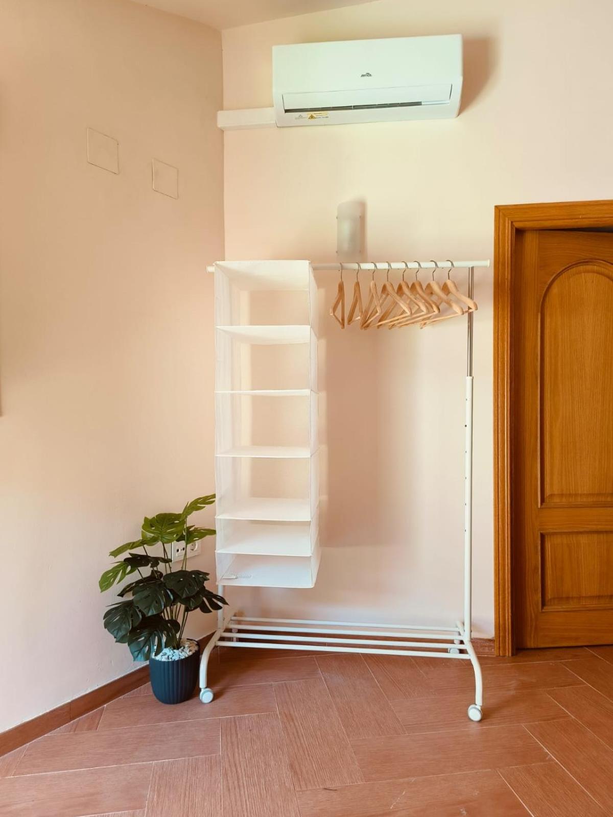 APARTAMENTOS TURíSTICOS MONTASOL 2