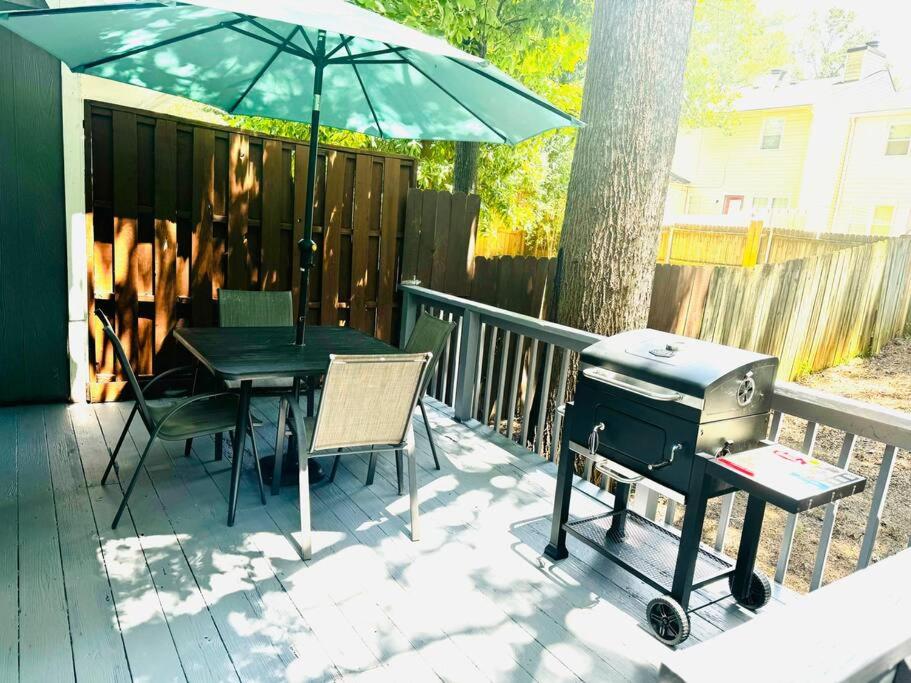 Atlanta Vacations - Cozy home with BBQ -5 min Braves - Property Image 26