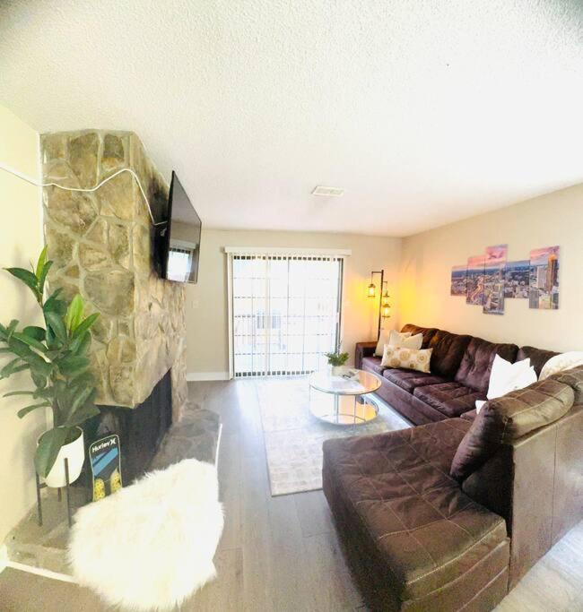 Atlanta Vacations - Cozy home with BBQ -5 min Braves - Property Image 10