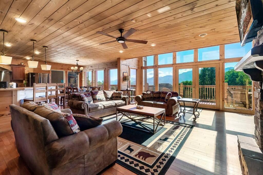 Million Views Theater Hot Tub Game Room