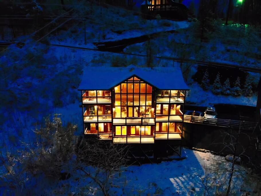 Million Views Theater Hot Tub Game Room