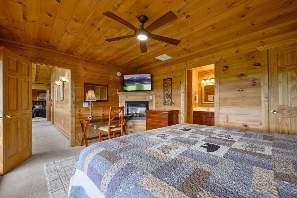 Million Views Theater Hot Tub Game Room