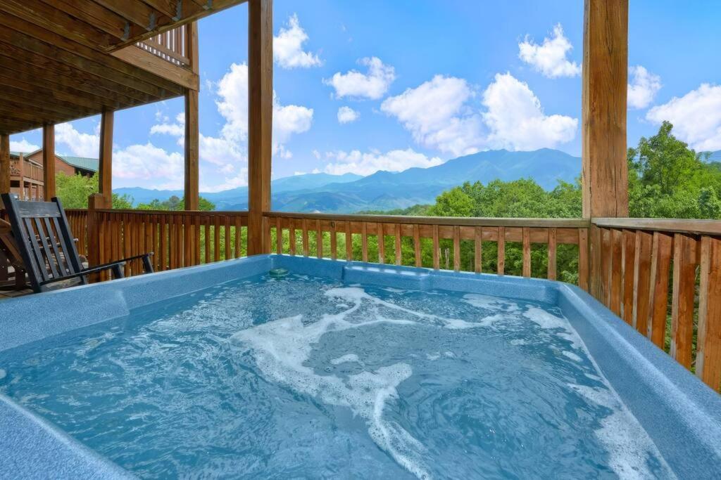 Million Views Theater Hot Tub Game Room