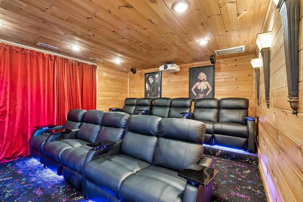 Million Views Theater Hot Tub Game Room