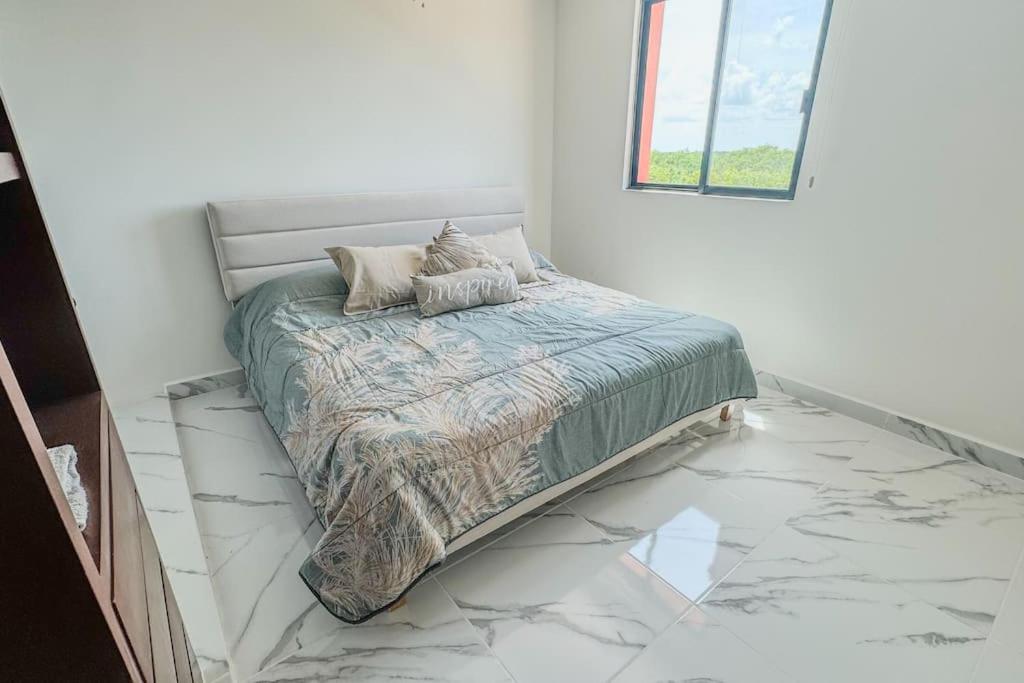 Departamento nuevo con alberca en Cancún