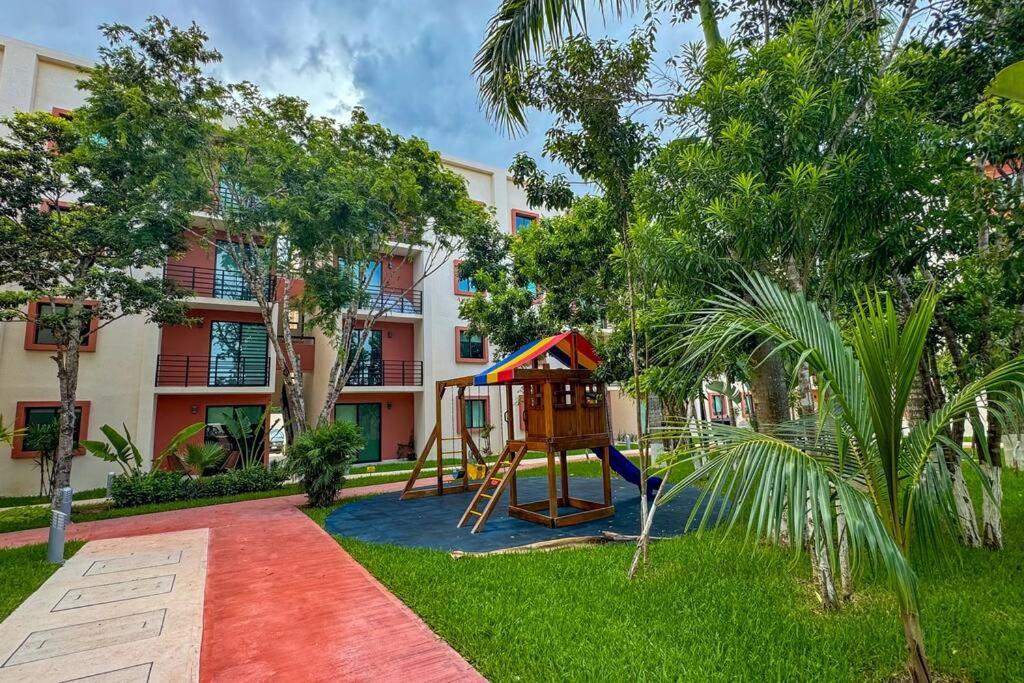 Departamento nuevo con alberca en Cancún