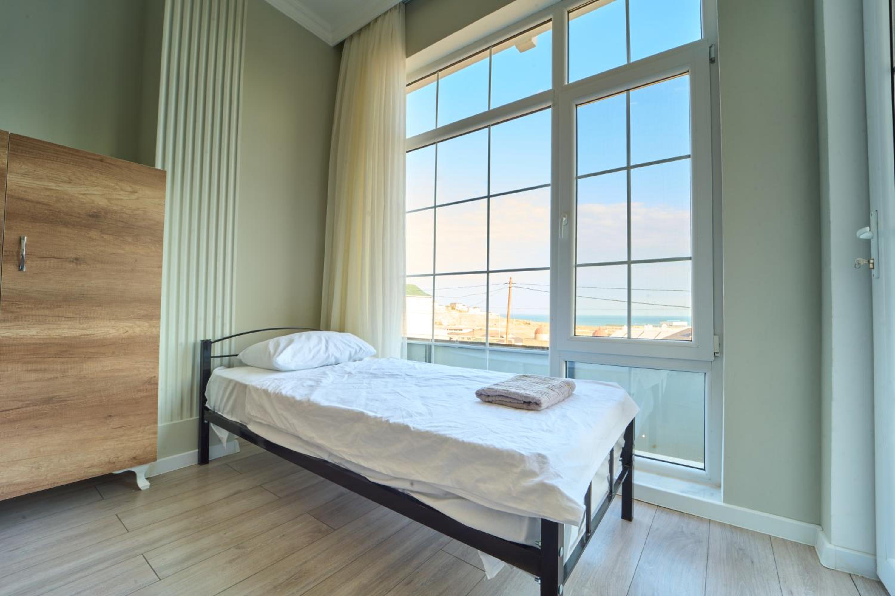 Premium Sea View Hotel & Hostel