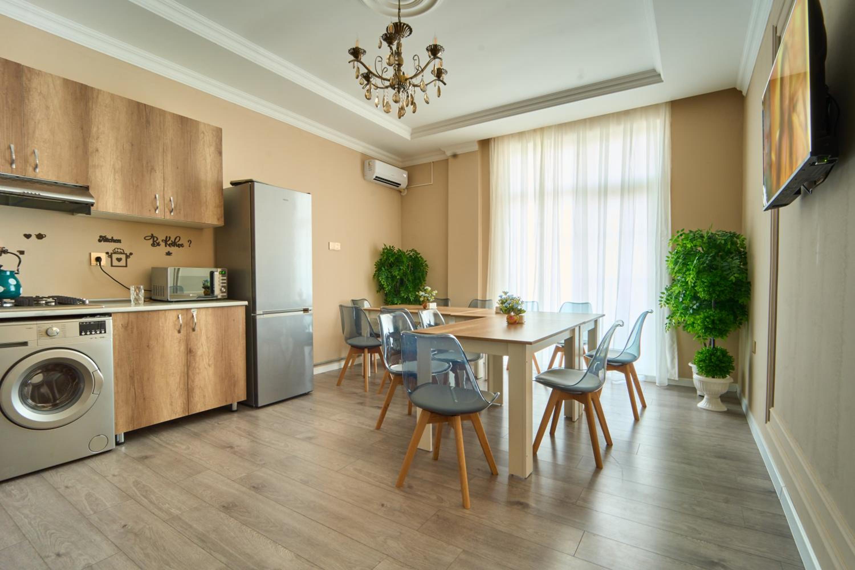 Premium Sea View Hotel & Hostel