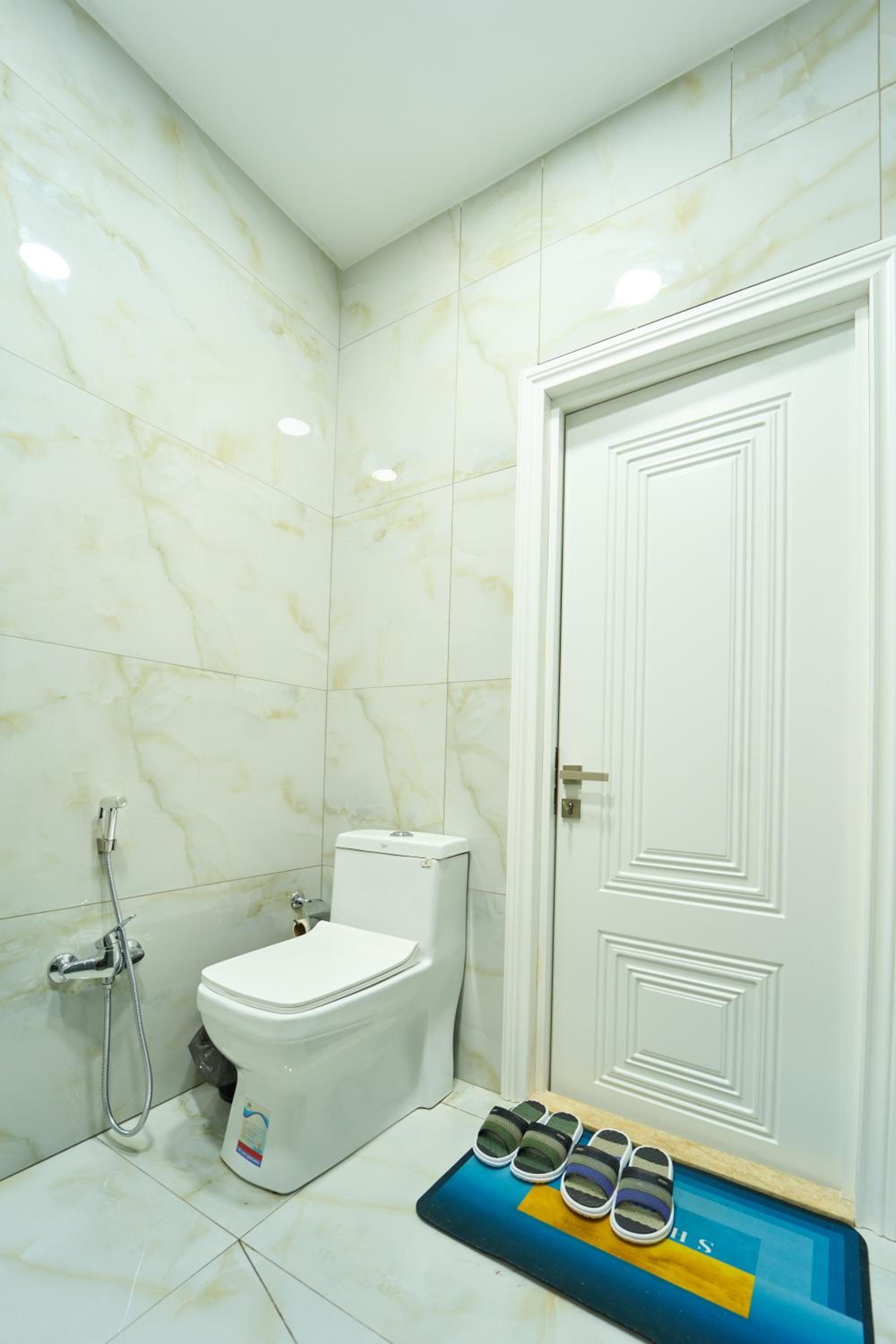 Premium Sea View Hotel & Hostel