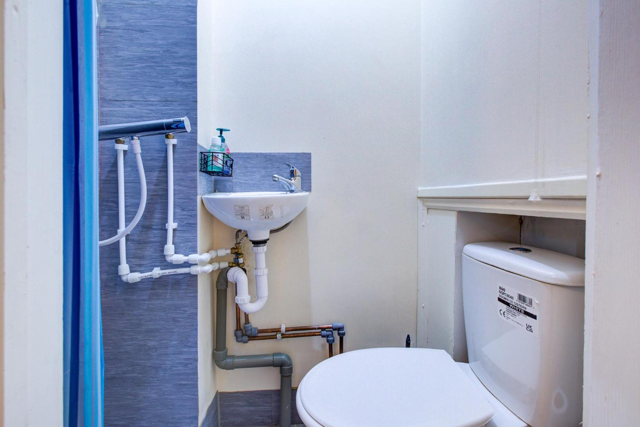 Single Ensuite in SW2 close to Central London photo 5