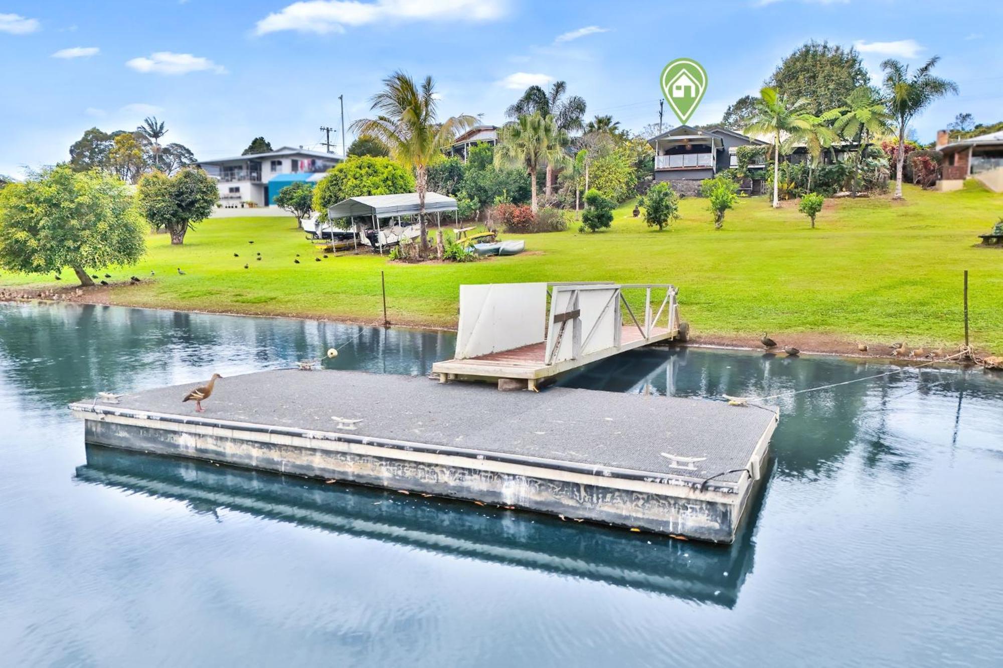 LakeSide Tinaroo only 2.5km from Yungaburra town