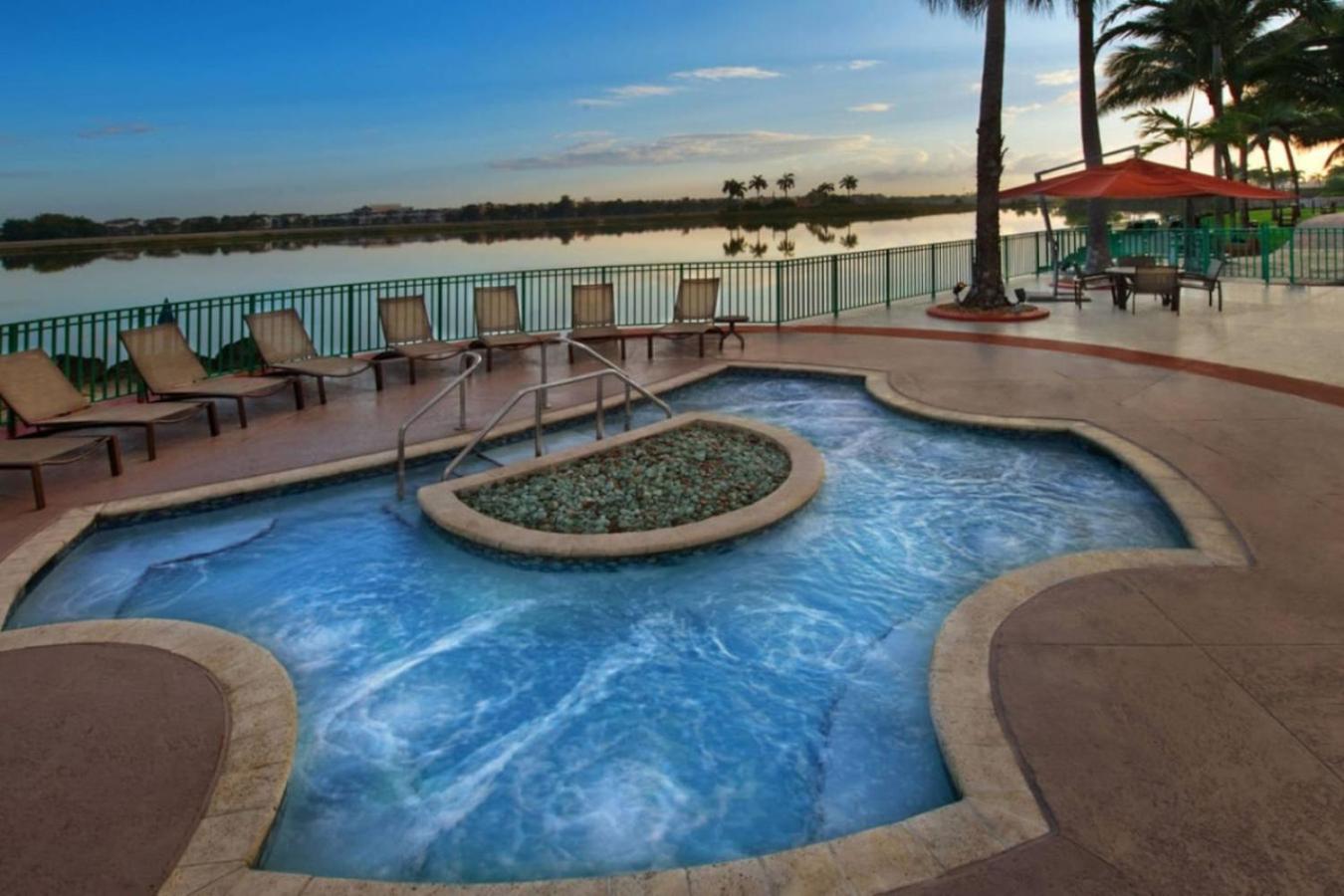 Marriott Villas at Doral 2BD sleeps 8