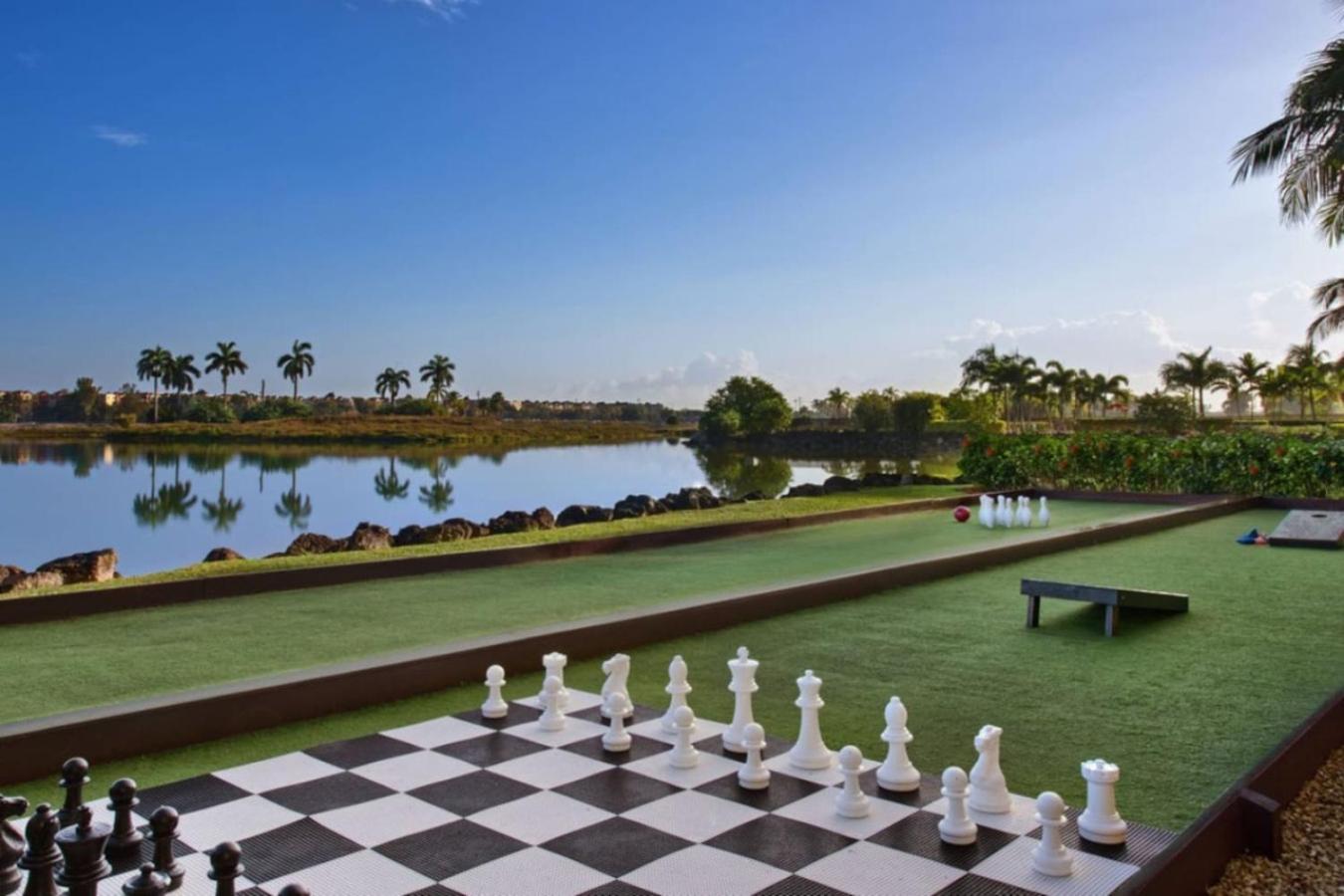 Marriott Villas at Doral 2BD sleeps 8