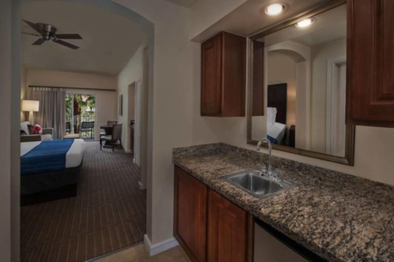 Marriott Grande Vista Luxury Studio