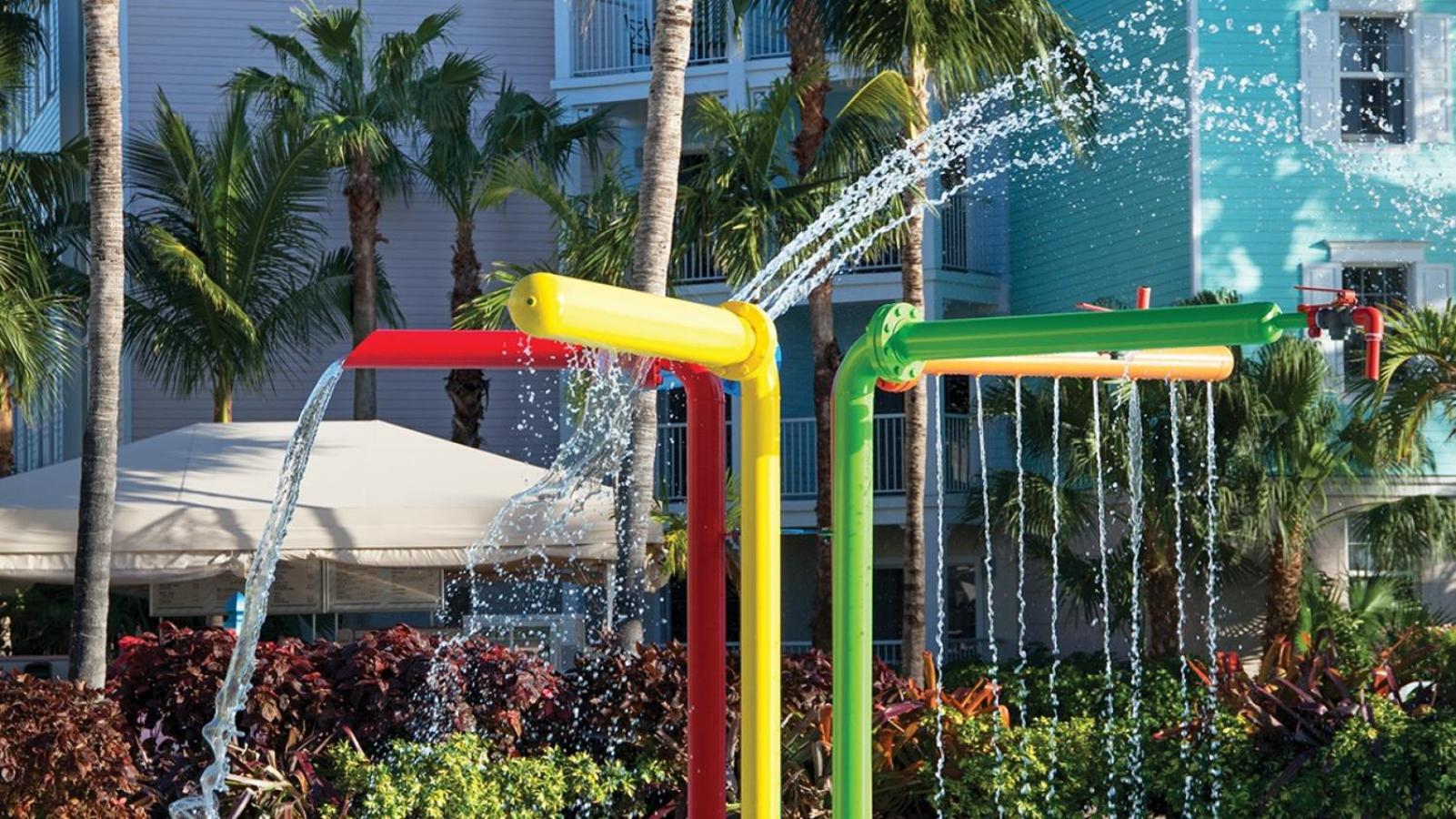 Beautiful resort 1BD condo with amazing resort amenities pool, kiddie pool, and more