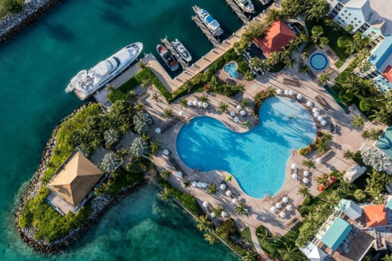 Beautiful resort 1BD condo with amazing resort amenities pool, kiddie pool, and more