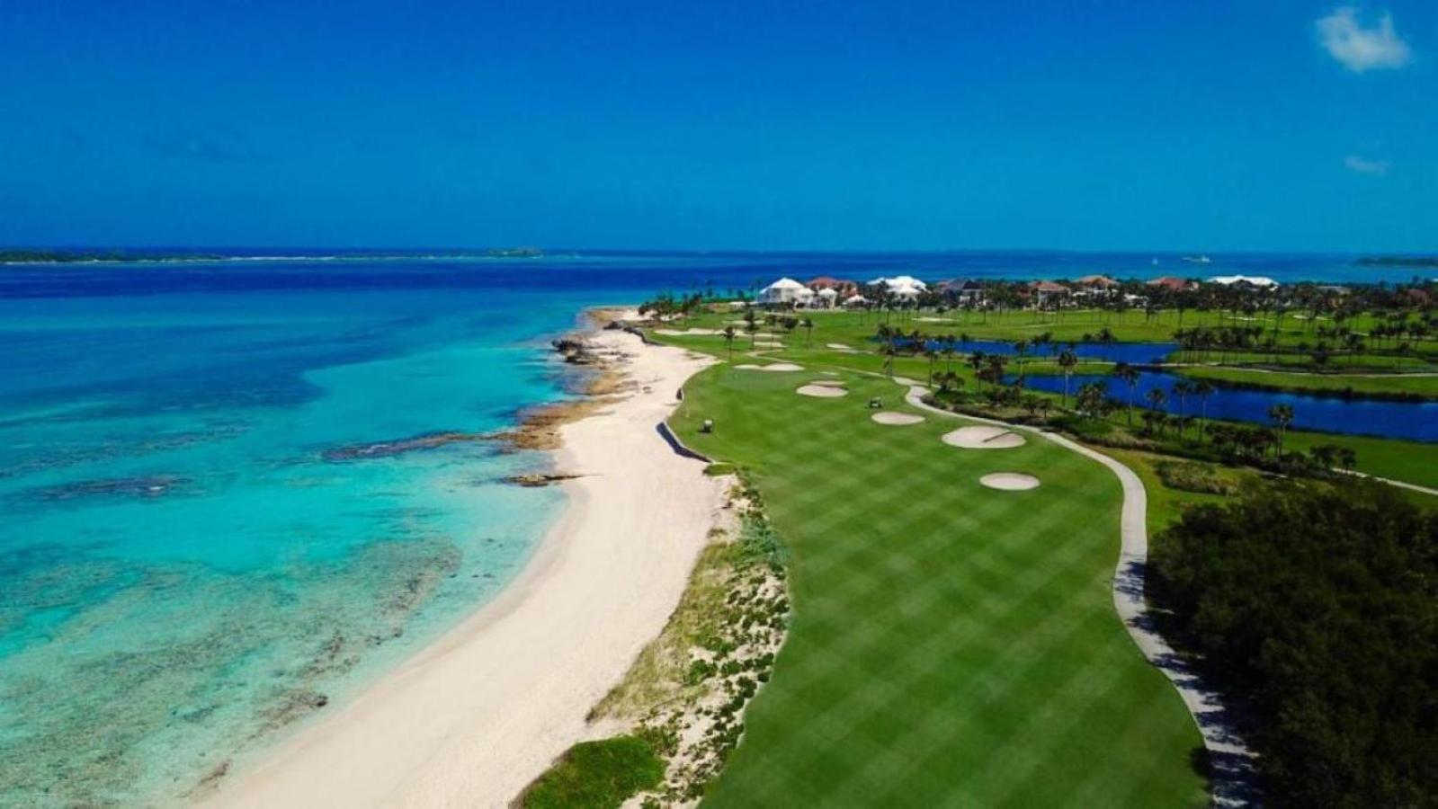 Beautiful resort 1BD condo with amazing resort amenities pool, kiddie pool, and more