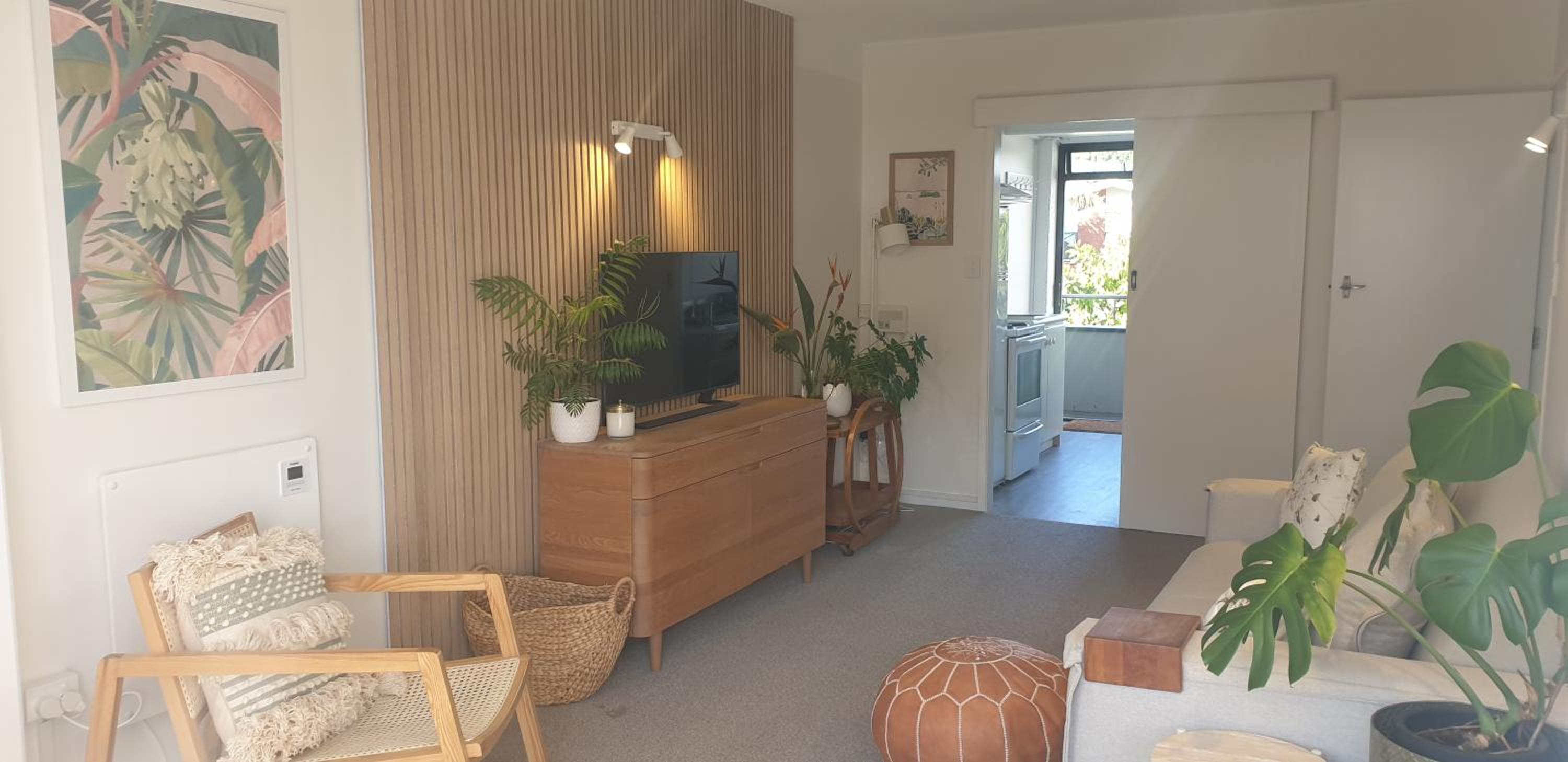 Charm on Commons, Mauao view 3