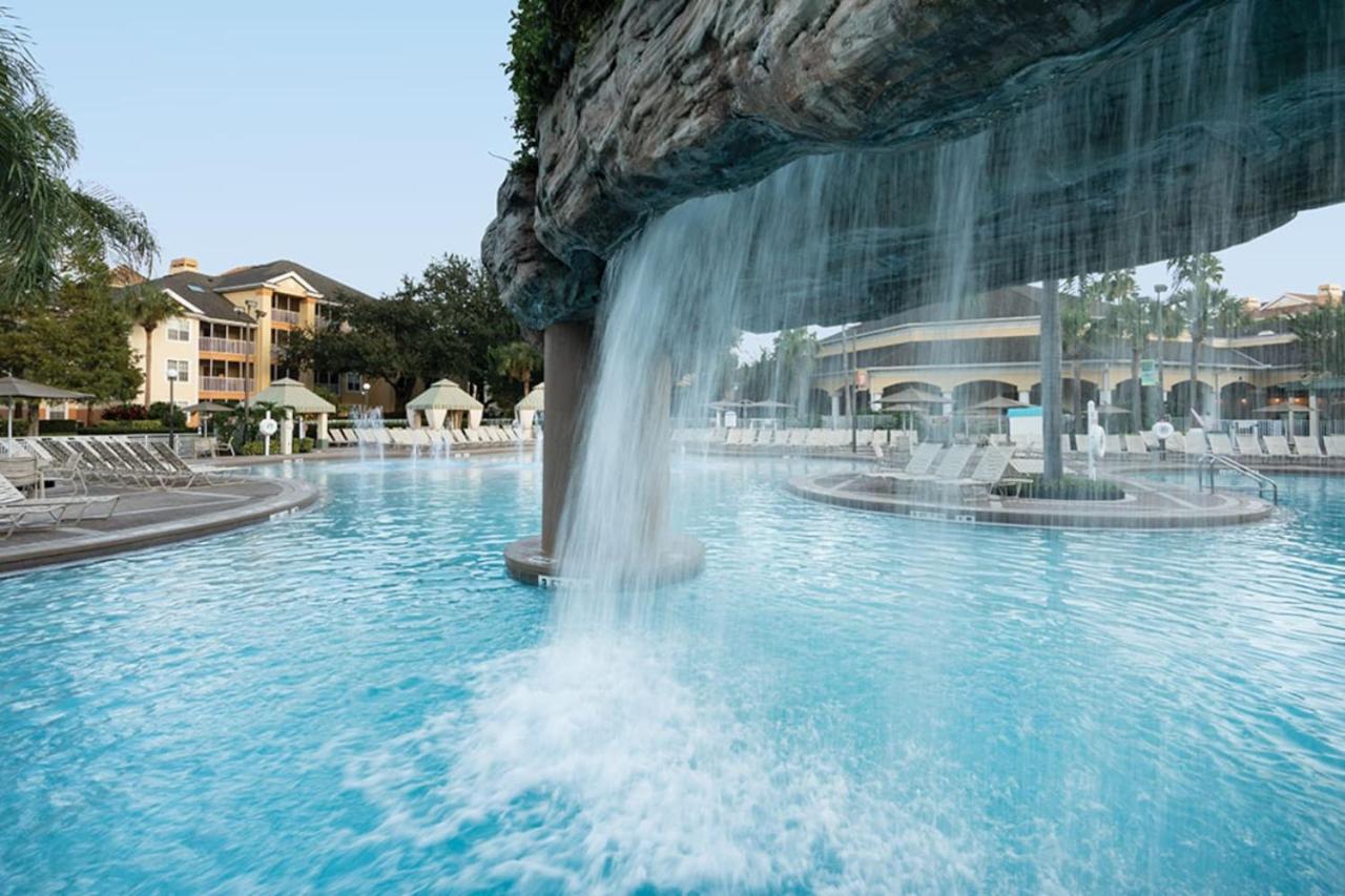 Have fun in this 2BD condo in a resort setting with close access to Orlando parks