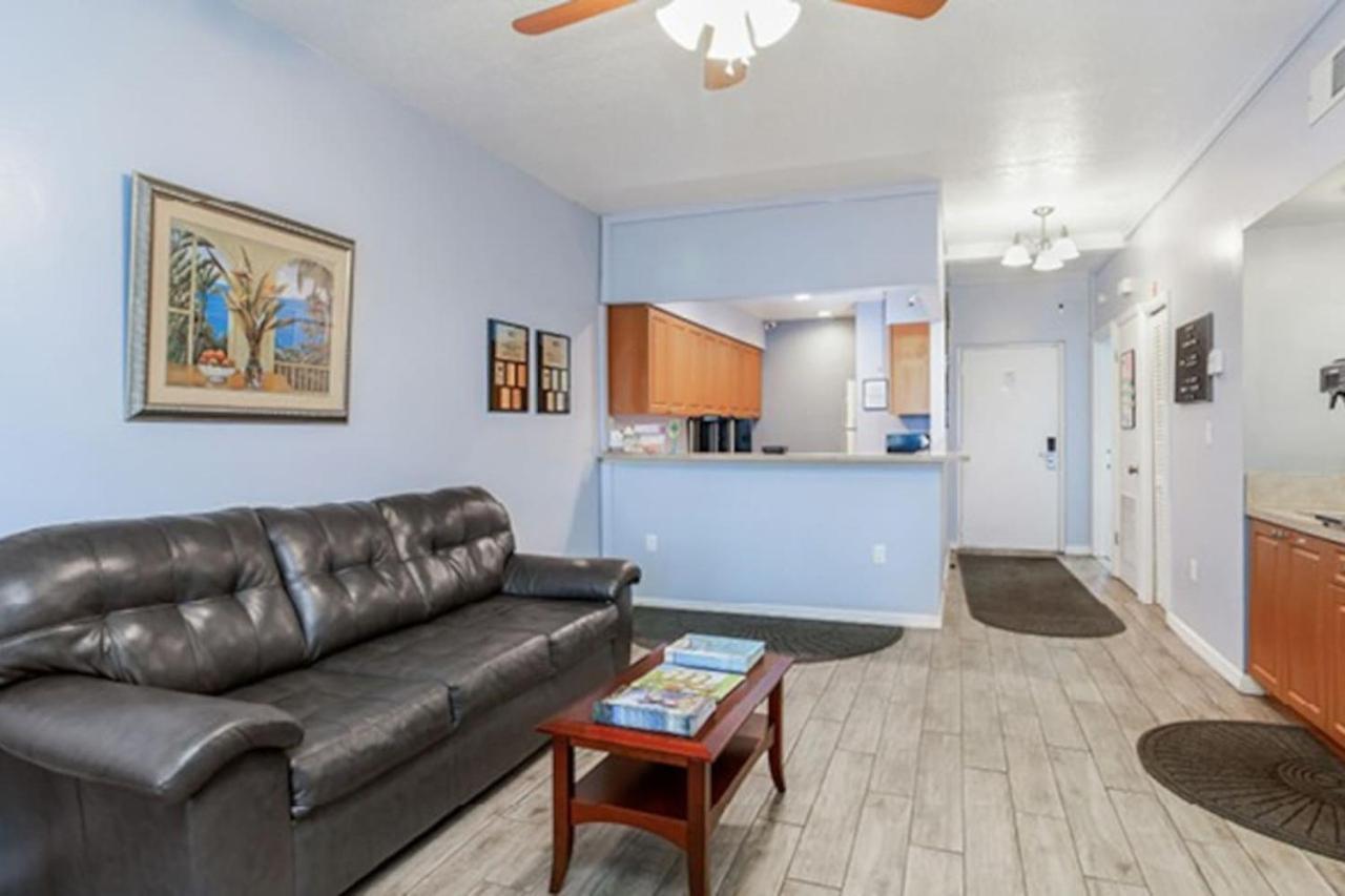 Diamond-Alhambra at Poinciana2BD view 3