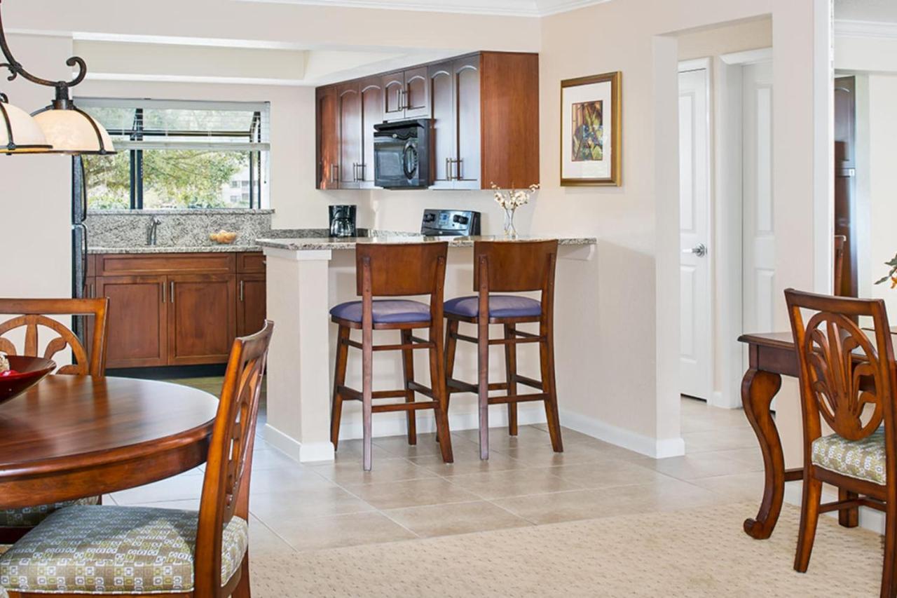 Have fun in this 2BD condo in a resort setting with close access to Orlando parks
