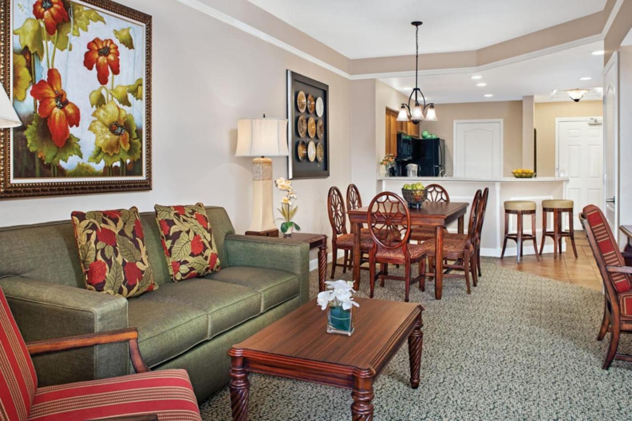 Relax after enjoying all the parks Orlando has to offer in this 1BD vacation condo