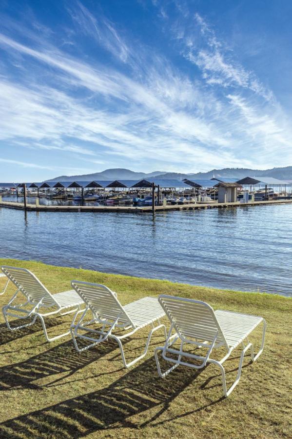 Coeur dAlene lake 2BD condo with resort amenities including indoor pool