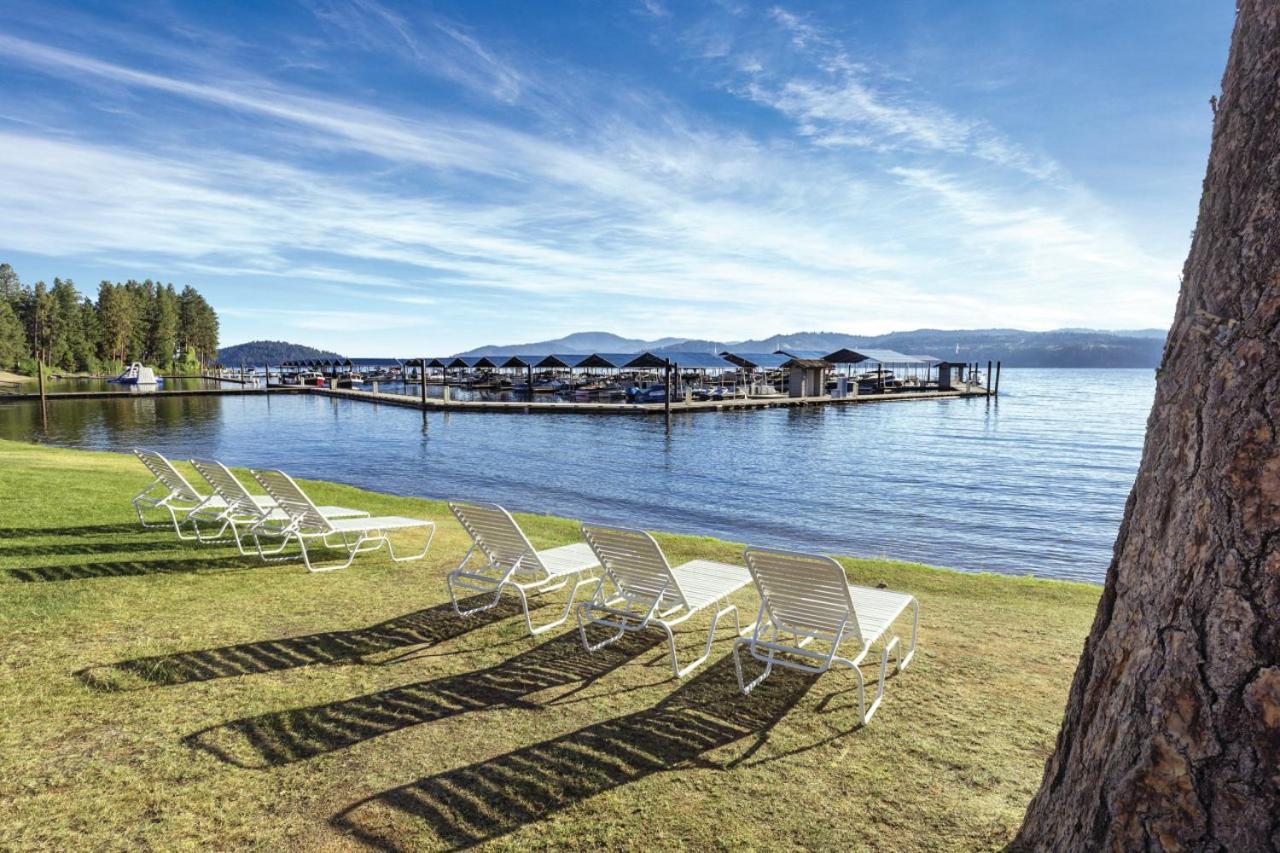 Coeur dAlene lake 2BD condo with resort amenities including indoor pool