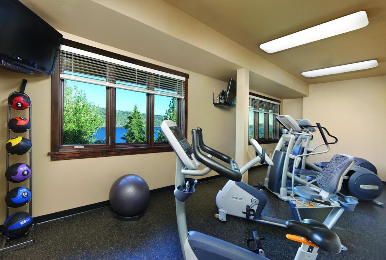 Coeur dAlene lake 2BD condo with resort amenities including indoor pool