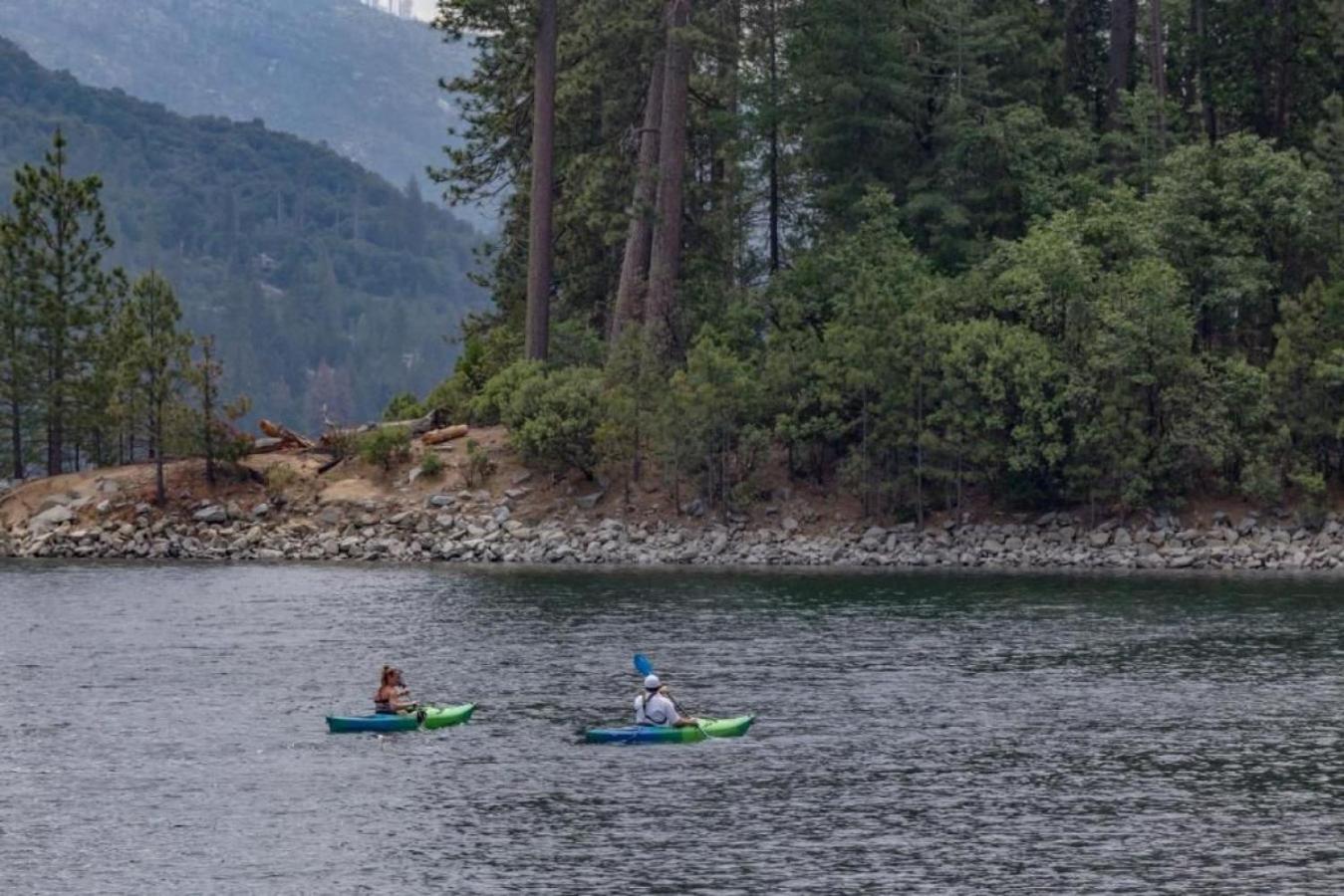 Coeur dAlene lake 2BD condo with resort amenities including indoor pool