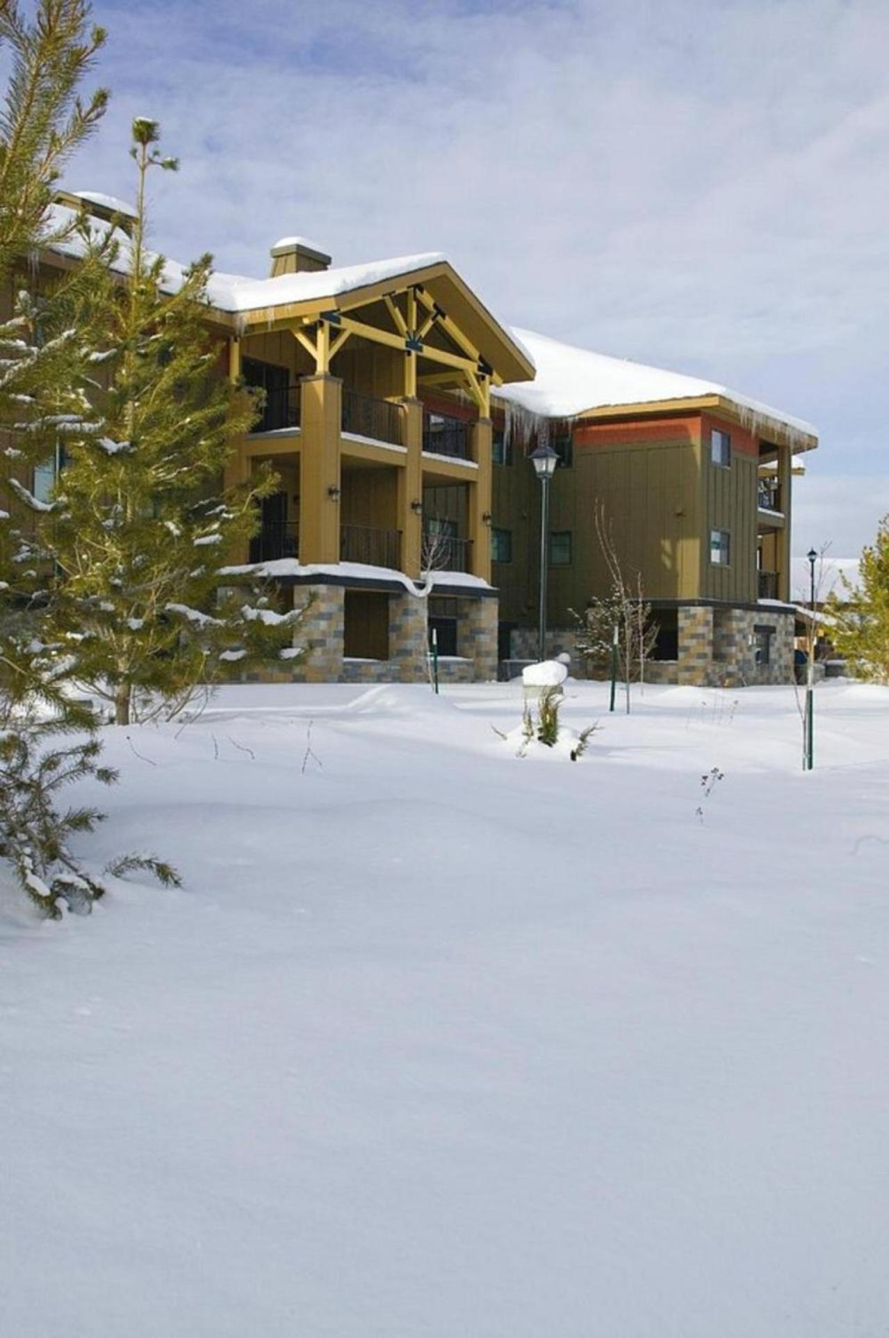 Studio Apt in resort setting to explore the beauty of Yellowstone