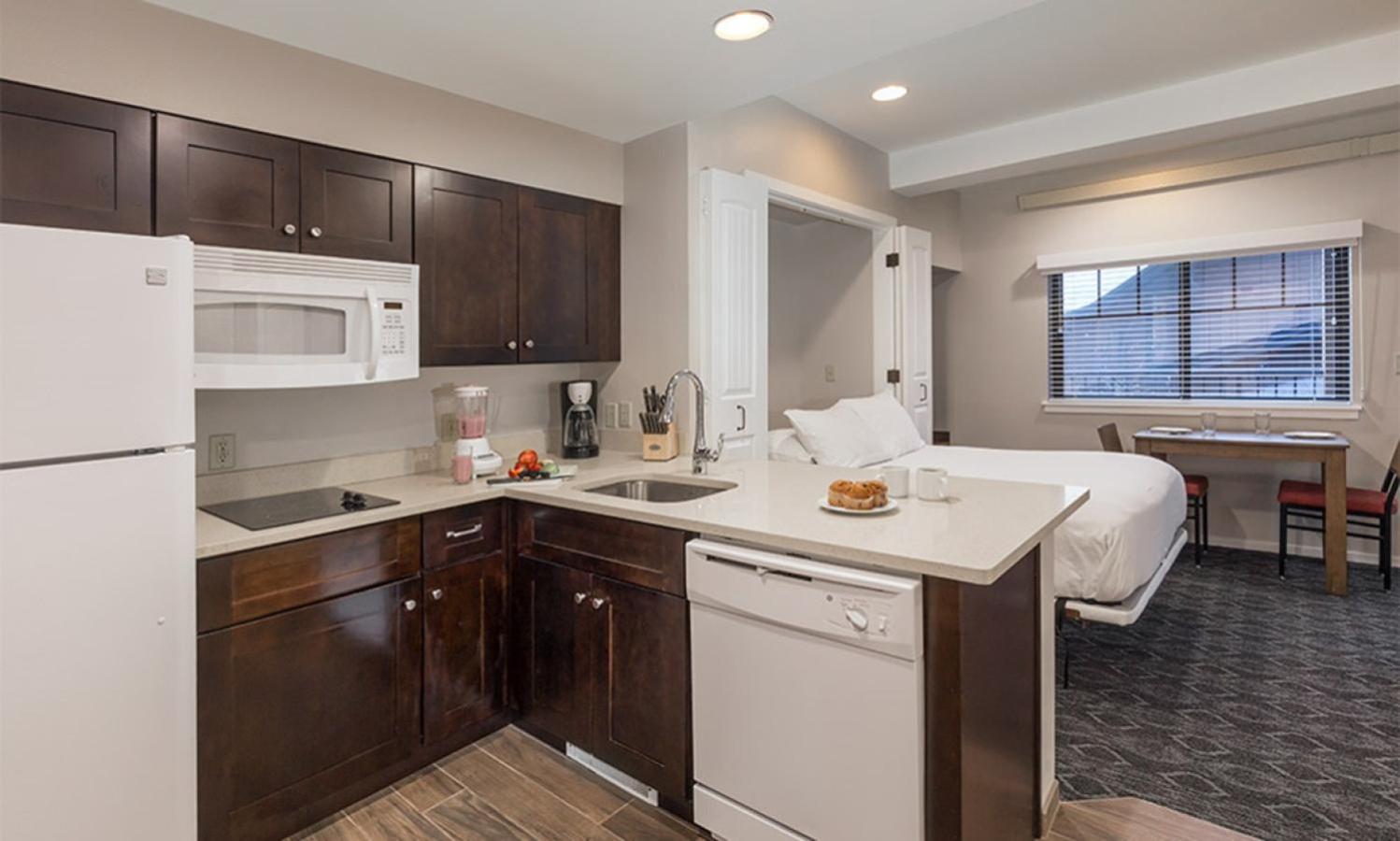 Studio Apt in resort setting to explore the beauty of Yellowstone