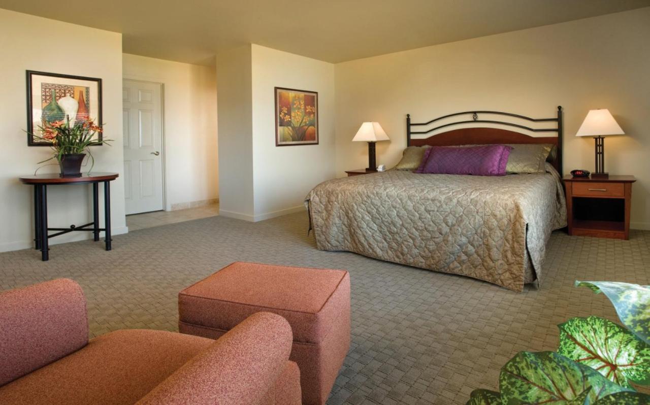 Resort 2BD condo with onsite resort amenities