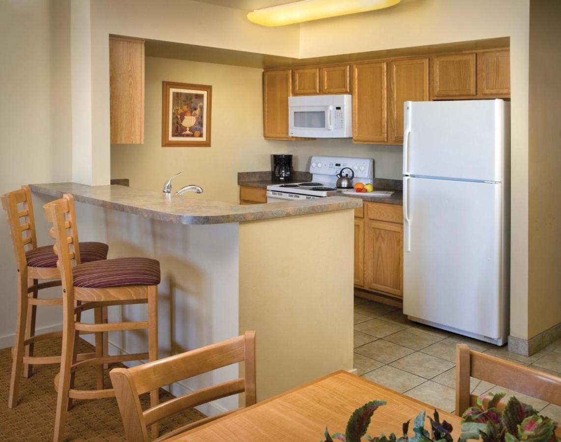 Resort 2BD condo with onsite resort amenities