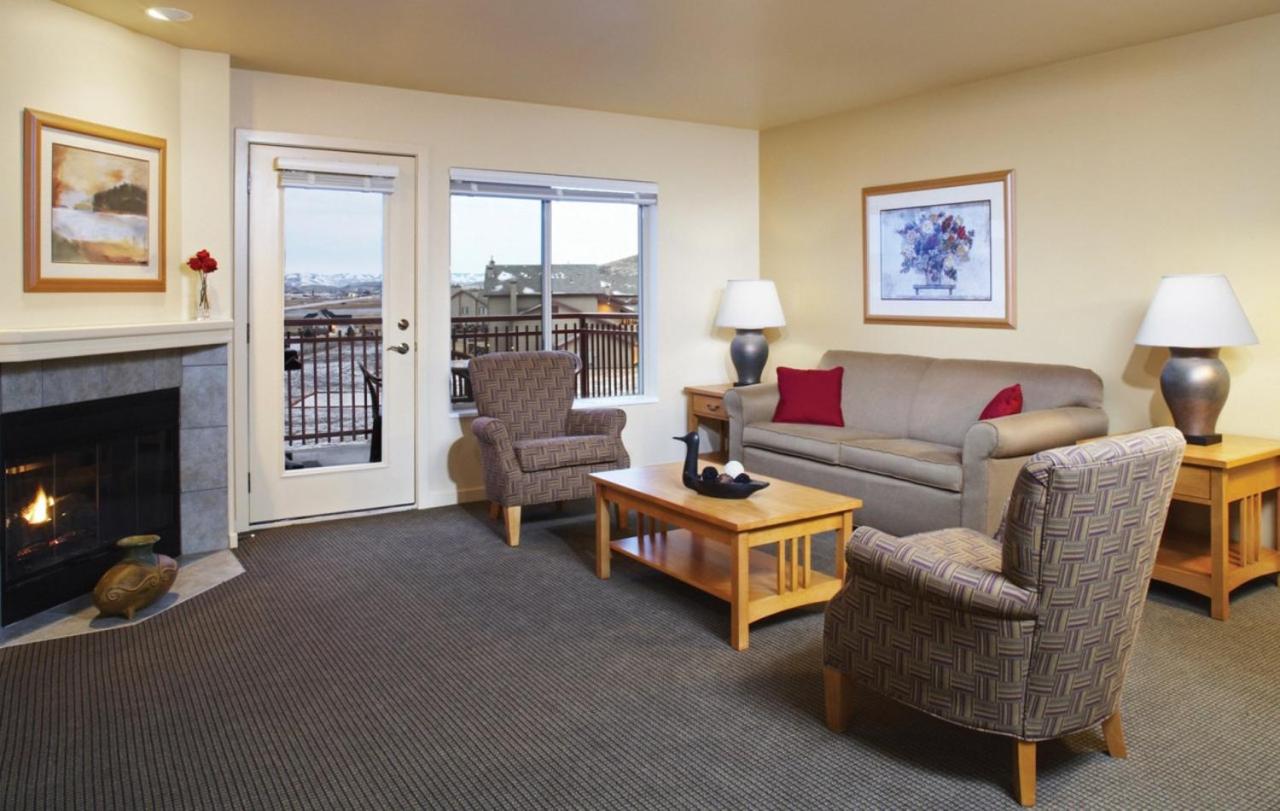 Resort 2BD condo with onsite resort amenities