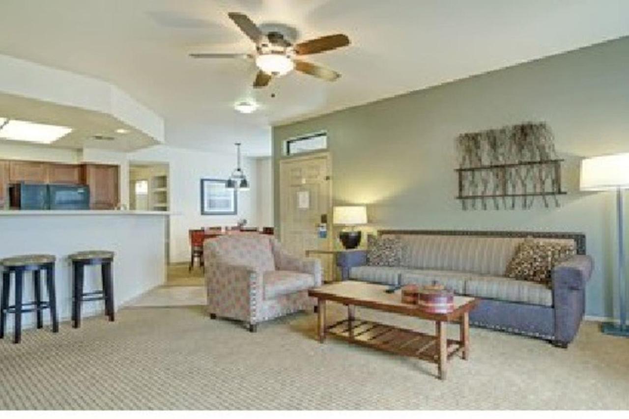 Enjoy the beautiful setting with your family in this 2BD condo with resort amenities view 3