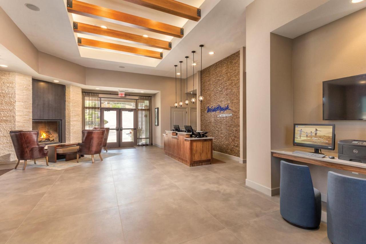 Thoughtful 1BD condo with resort amenities on banks of Lake Marble Falls view 4