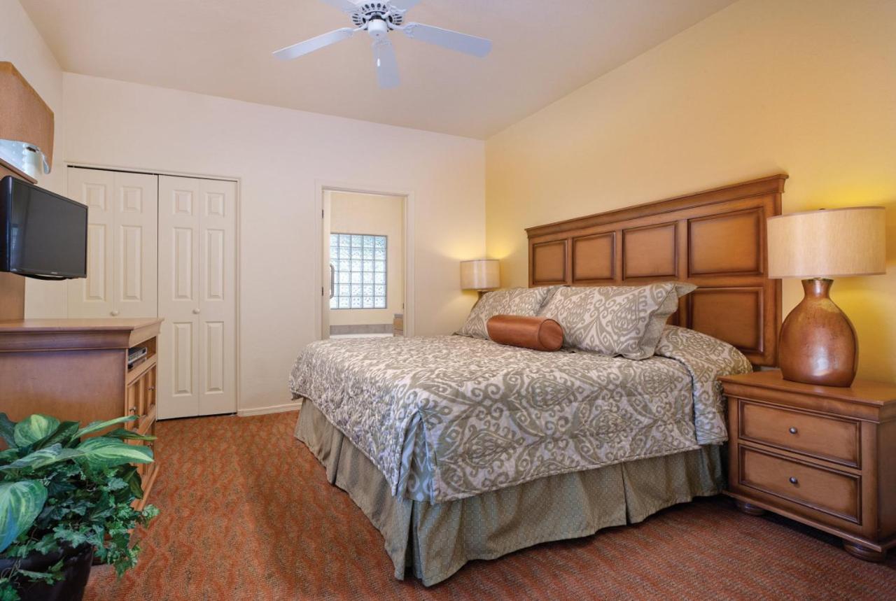 Enjoy the Oro Valley in this 1BD condo with resort amenities view 3