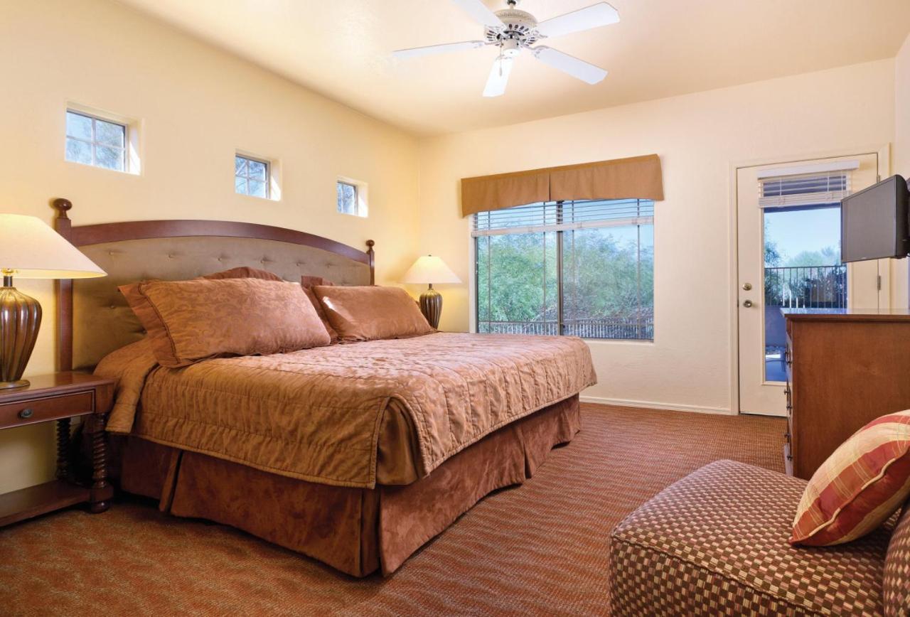 Enjoy the Oro Valley in this 1BD condo with resort amenities view 4
