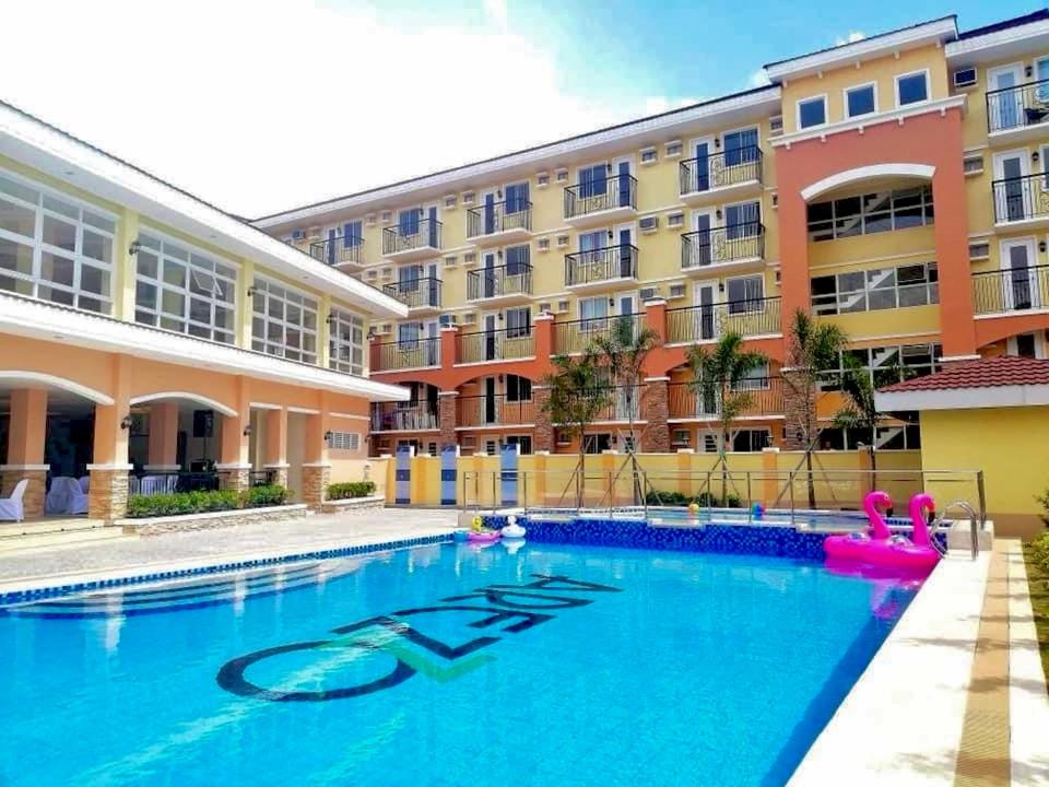1 BR Near Davao Airport Arezzo Place Davao view 2