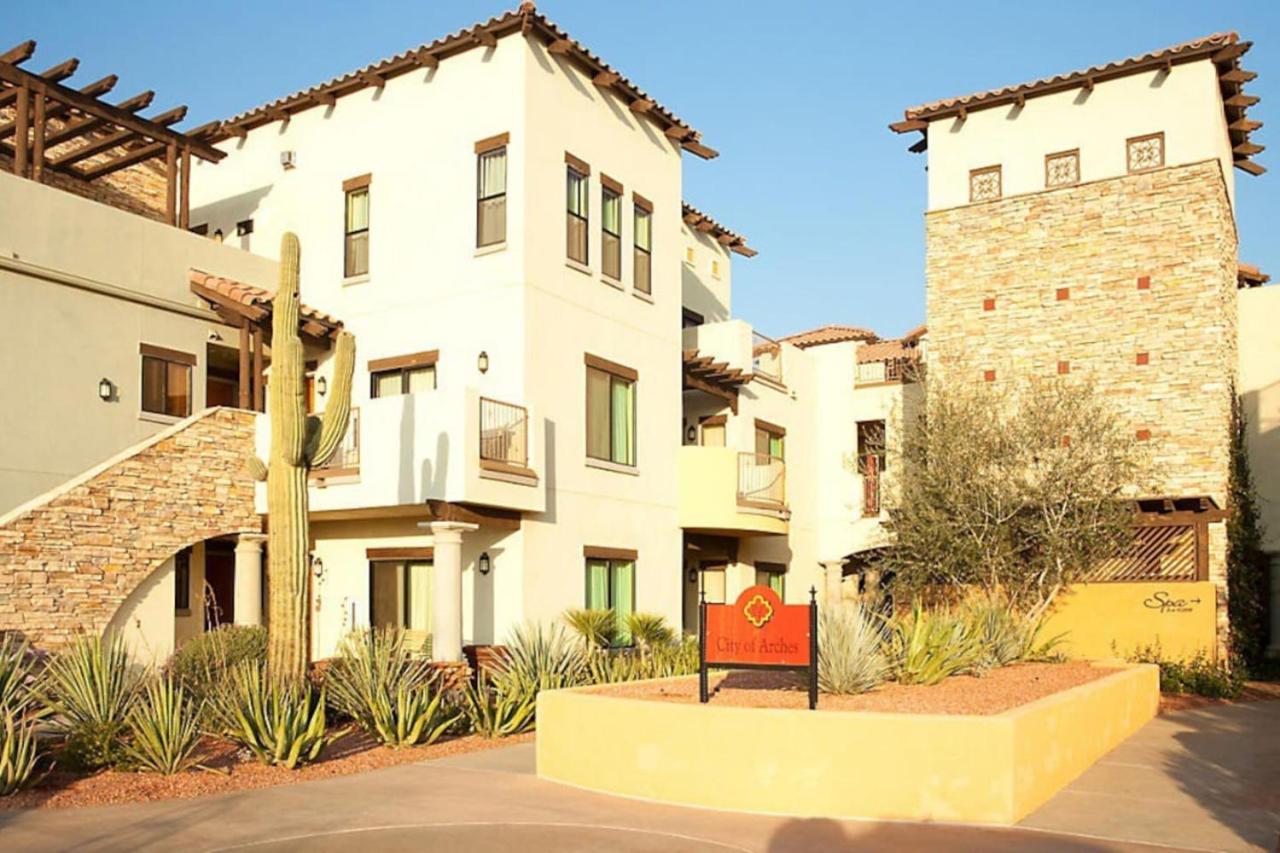 Have the family enjoy a 3 story waterslide in a resort setting in this 2BD condo view 5
