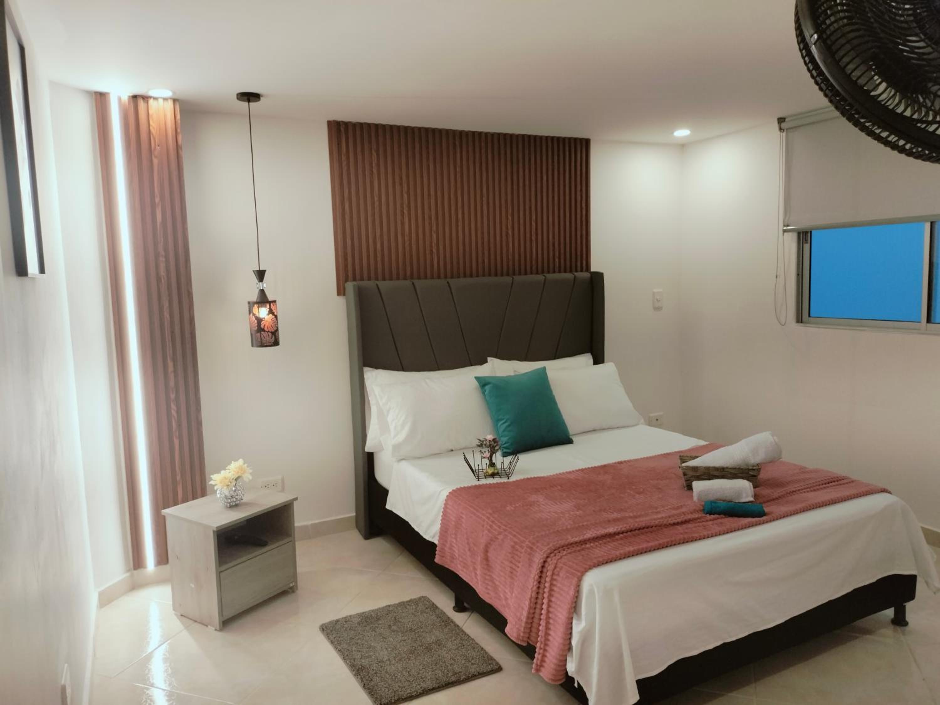 Moderno, 3hab, elegante, la mejor ubicación 402