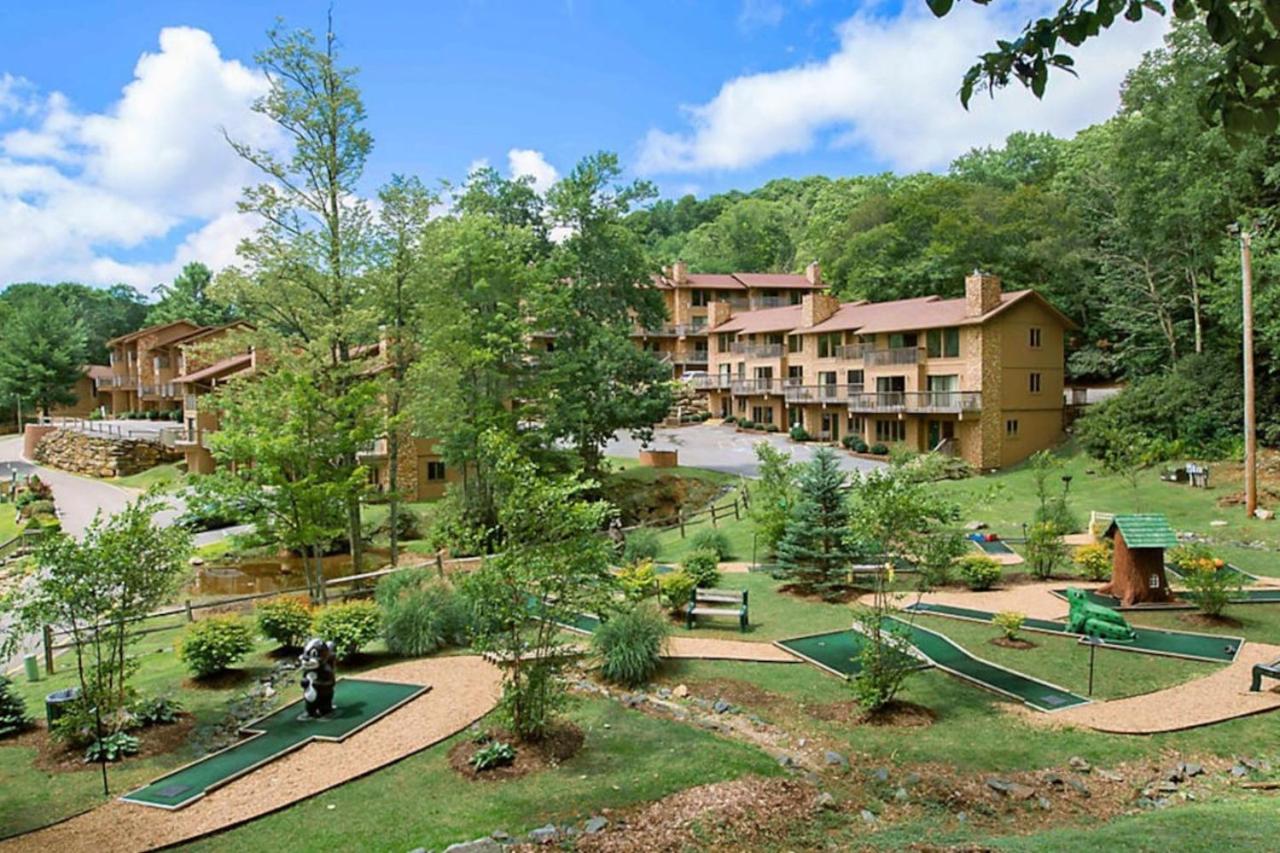 Breathe in Fresh Mountain Air in this 2BD resort condo with amenities onsite