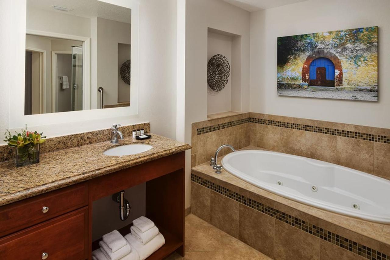Family fun in this 2BD condo with multiple pools, mini golf, restaurants etc onsite