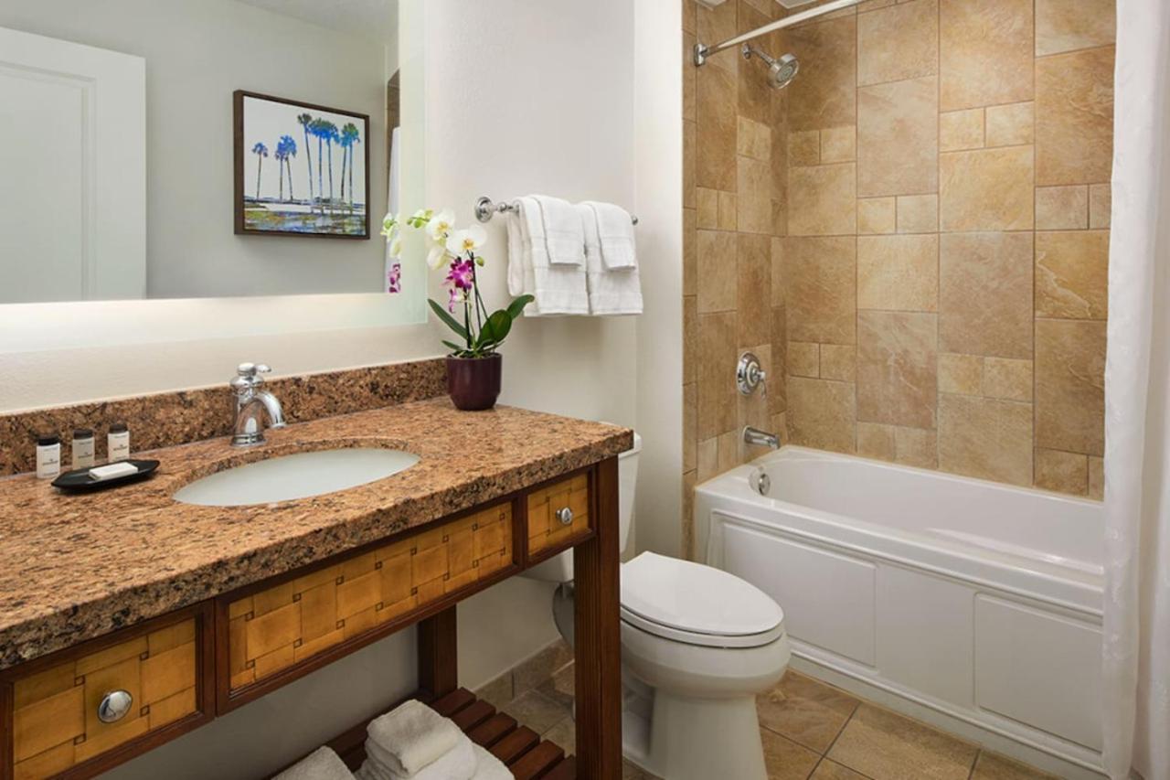 Family fun in this 2BD condo with multiple pools, mini golf, restaurants etc onsite